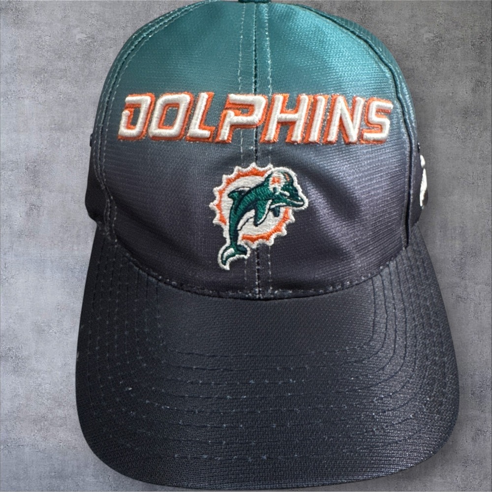 Puma Miami Dolphins NFL Hat OSFA Teal Black Ombre Fade Adjustable